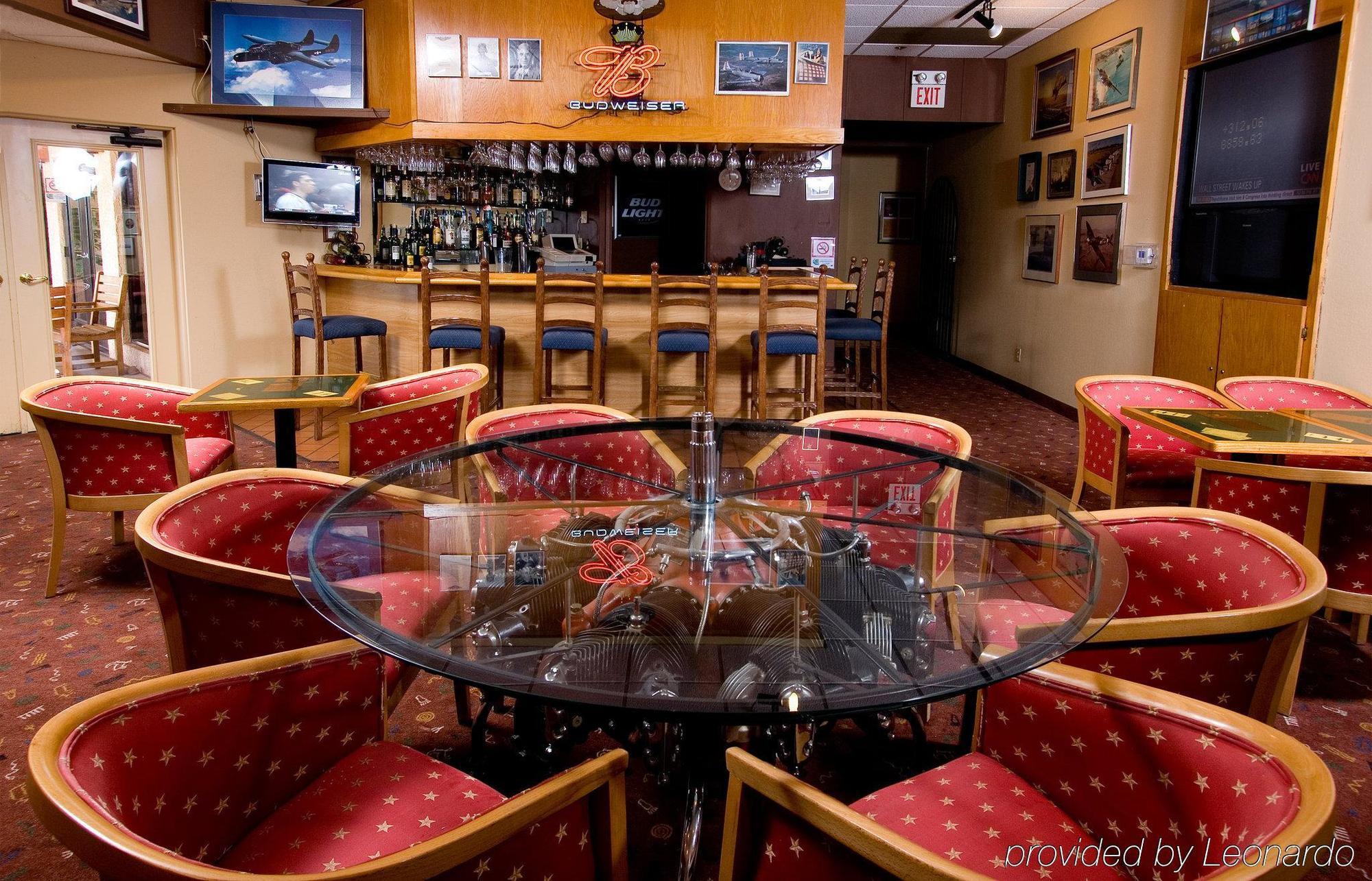 Best Western Plus Scottsdale Thunderbird Suites Restaurant photo